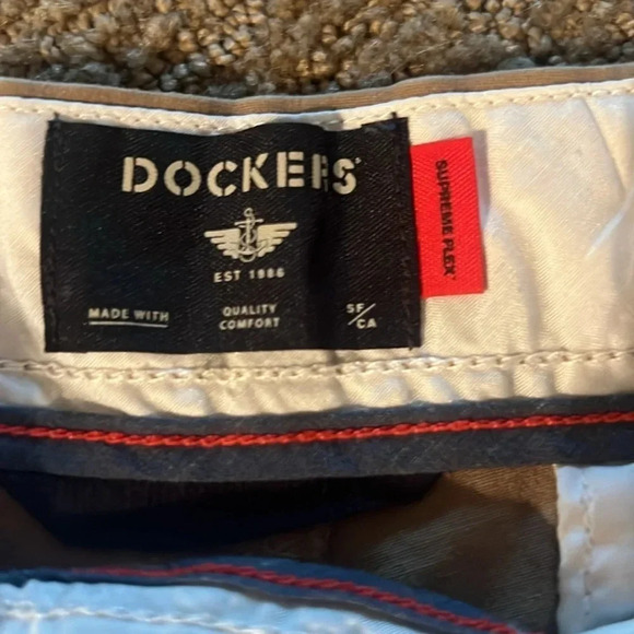 Decker supreme flex 30 waist - Picture 2 of 3